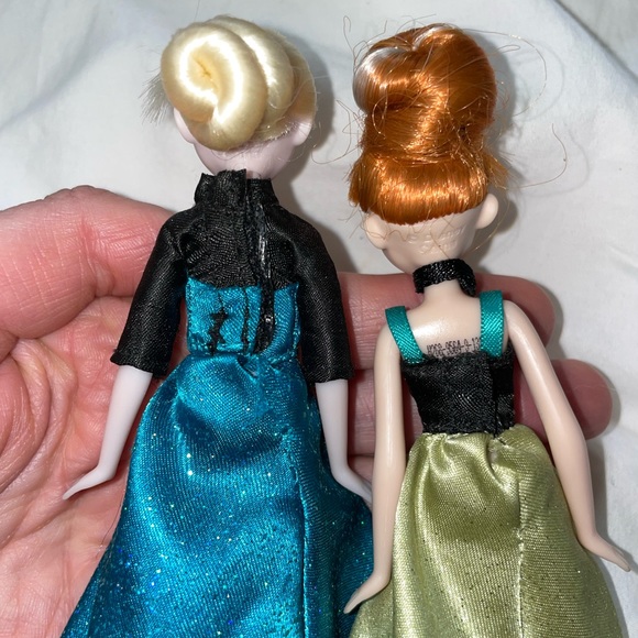 Disney World Theme Park Frozen Elsa And Anna Mini Dolls - Picture 7 of 17